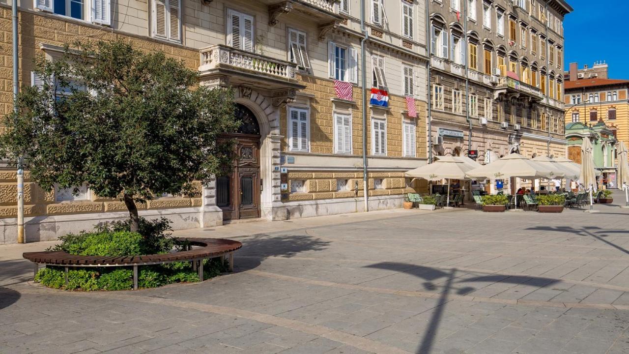 Apartments Art Teatro Rijeka Exterior foto