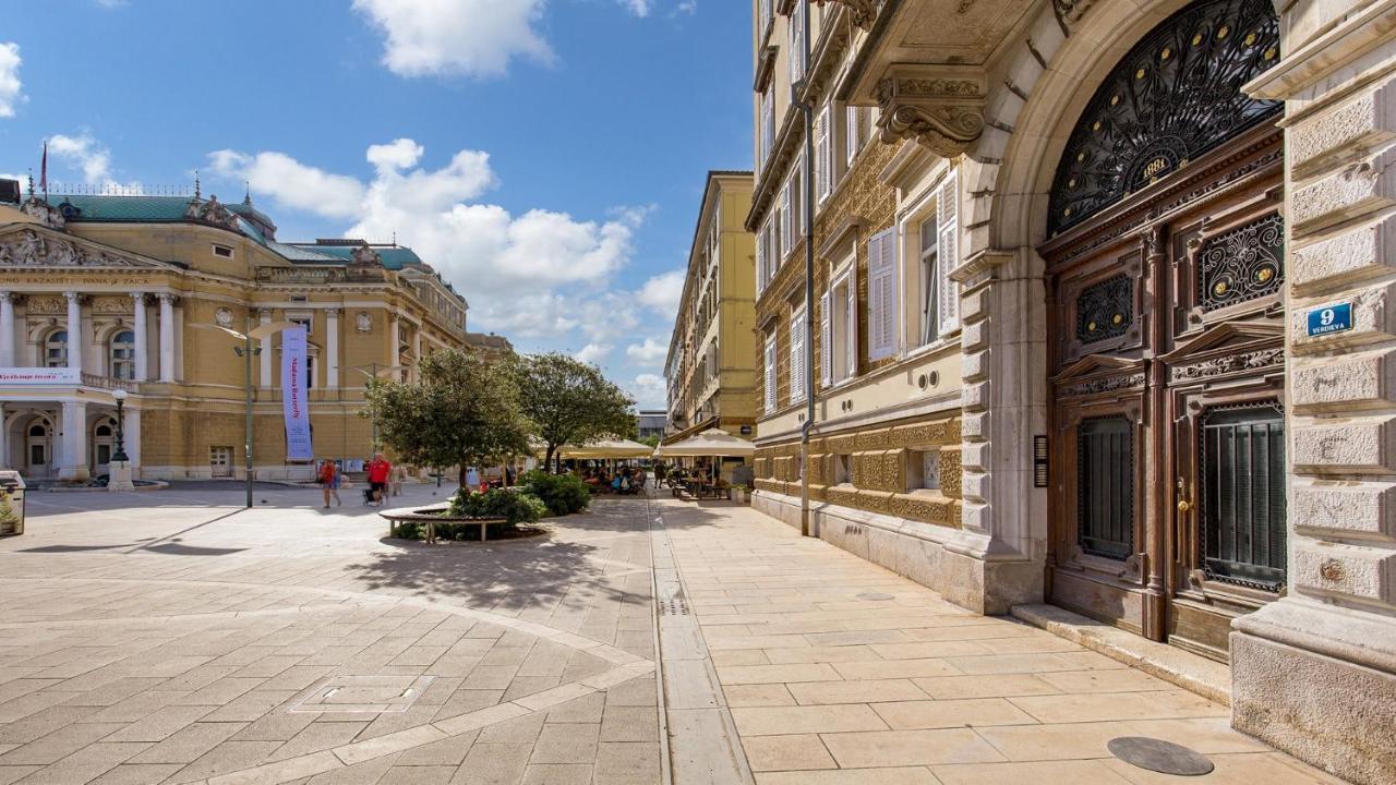 Apartments Art Teatro Rijeka Exterior foto